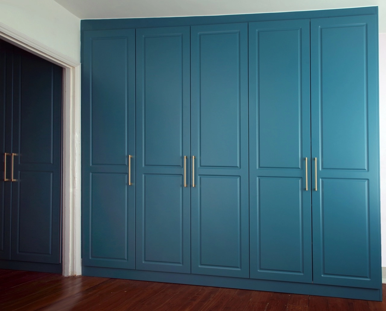 Bespoke Corner Units